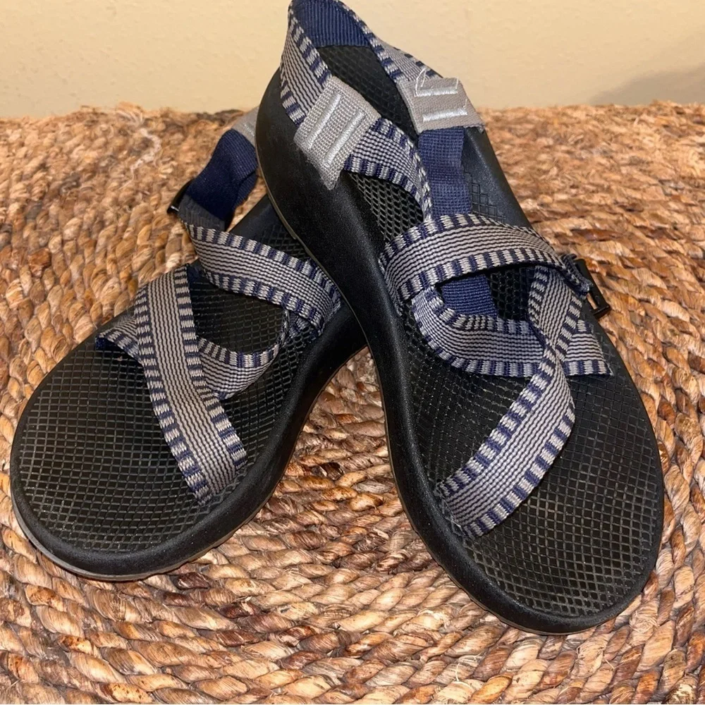 Chaco Z/1 Men Size 10 Blue Stripe Hiking Sport Sandals EUC!